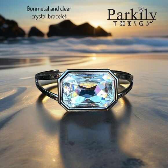 Handcrafted bracelet with Swarovski crystal - Picture 1 of 5